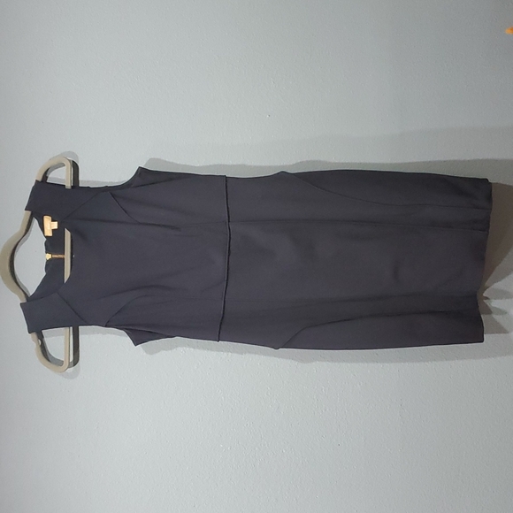 Dress for the office - Picture 3 of 4